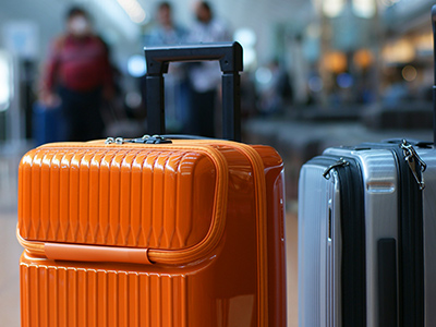 荷物と海外旅行保険証が盗まれました！