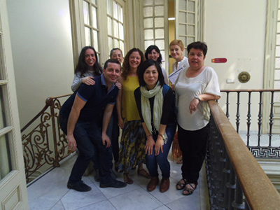 その日いた先生達に集まってもらって撮ってもらったときのもの