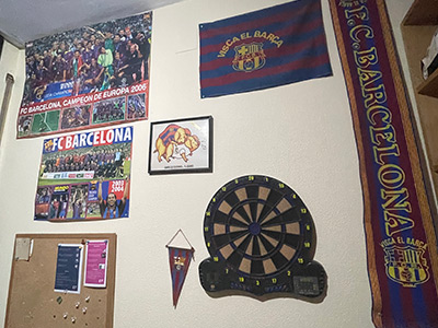 ホームステイ先で使った寝室の壁