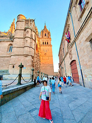 夕日に染まるサラマンカ大聖堂