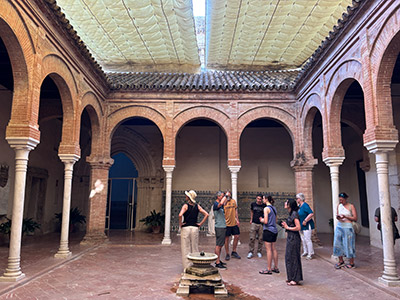 CLIC International Houseのアクティビティの様子