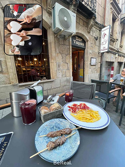 クラスメイトと夕食