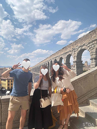 クラスメイトとセゴビアに旅行しました